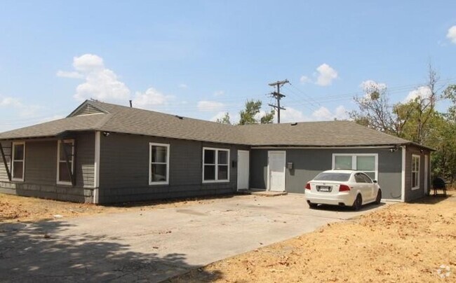 Building Photo - 927-929 Stetson Ave Unit 927 Rental