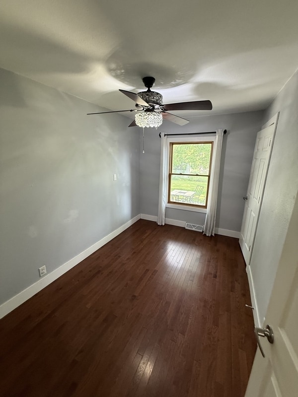 Photo - 428 Hilltop Rd