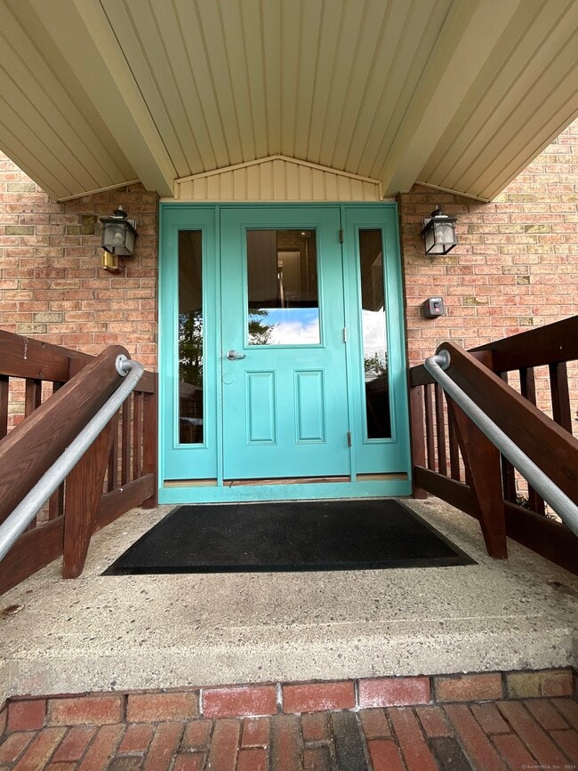 Photo - 159 Kings Hwy Unit 17