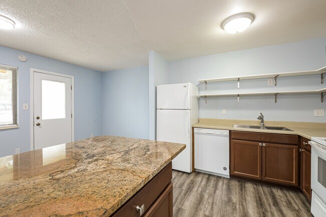 Photo - 720 City Park Ave