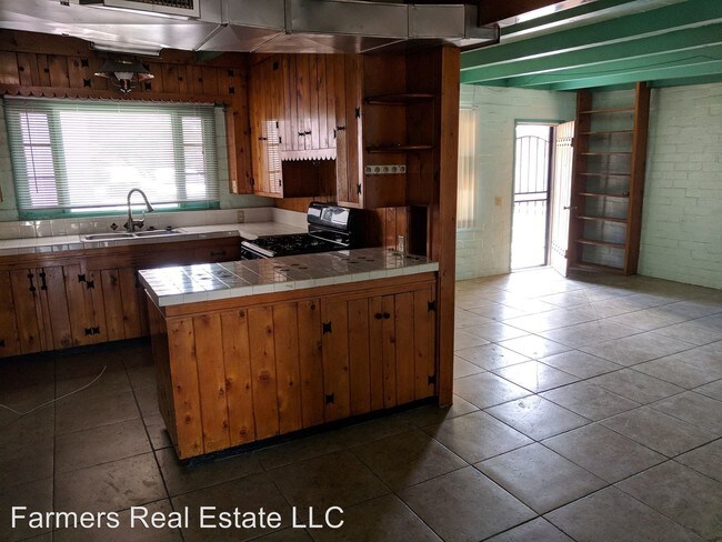 Photo - 3423 E Flower St