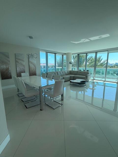 9401 Collins Ave Unit 402