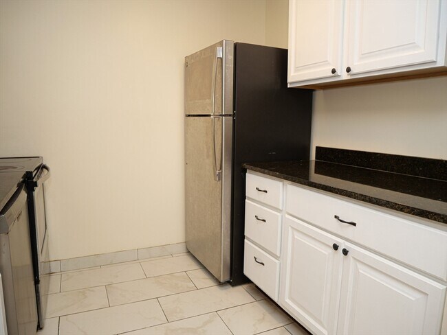 Photo - 217 Kent St Unidad 23