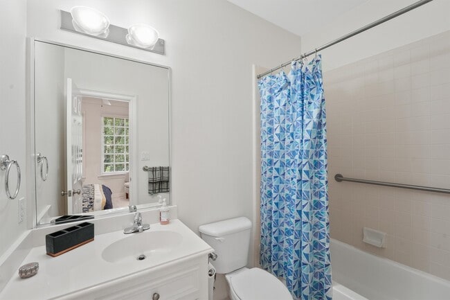Photo - 4127 Amherst St