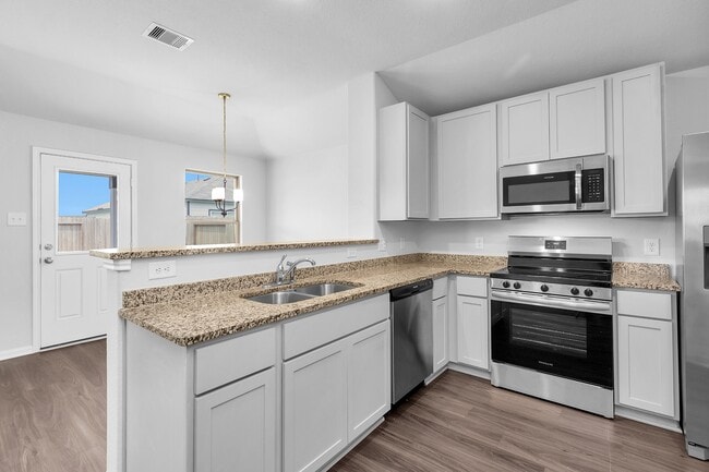 Photo - 1216 Haverford Ln