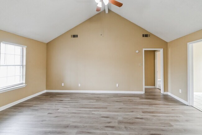 Photo - 2570 Appling Glen Dr