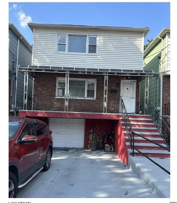 Building Photo - 278 Boyd Ave Unit 2