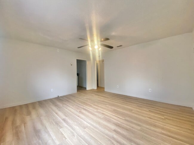 Photo - Newly remodeled 2/1/1 near Marsha Sharp and Coronado High School