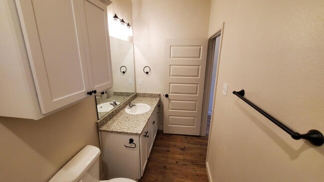 Photo - 1230 N 7th St