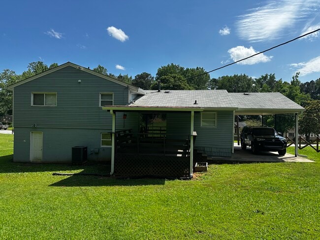 Photo - 616 Village Lane Dr SW
