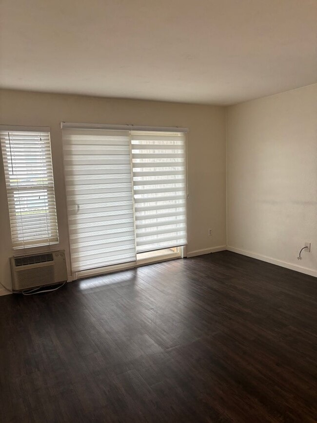Photo - Upgraded 1 Bedroom Condo in Mission Valley for Lease