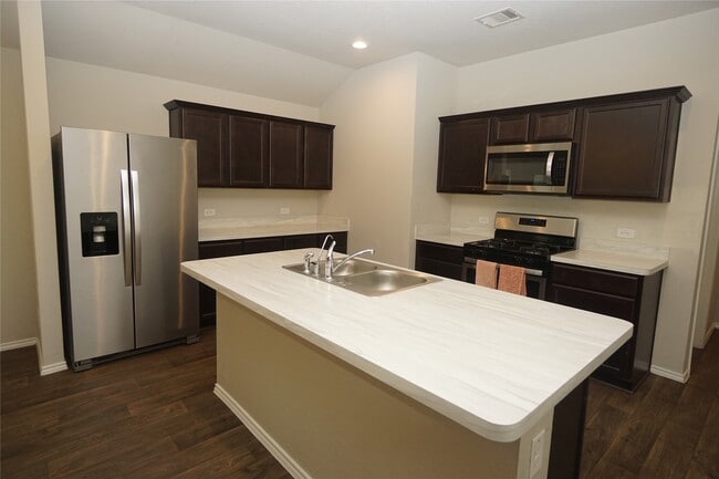 Photo - 5430 Tindarey Bluff Trail