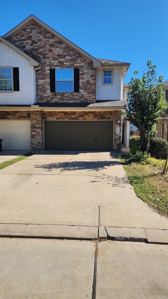 Photo - 11430 Hackmatack Way