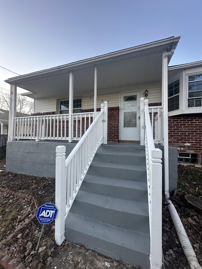 2372 Paris Ave Rental For Rent in Feasterville Trevose, PA