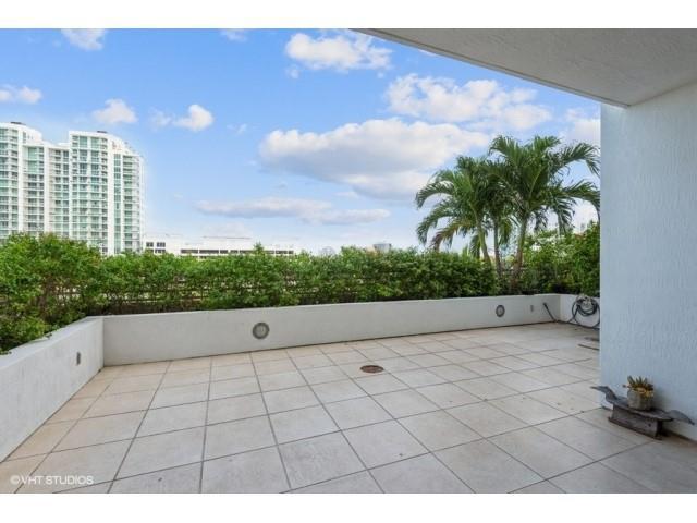 7929 West Dr Unit 403