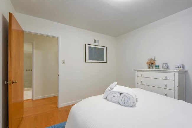 Photo - 1021 Greenwich St Unit ID1013104P