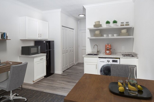 Lofts at Baymeadows | Flexible Leases