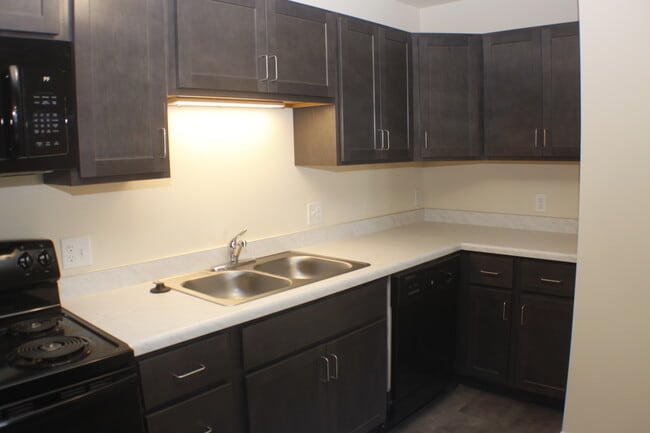 Photo - Sunridge Apartments