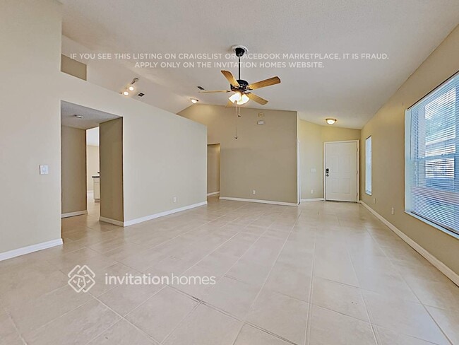 Photo - 13835 Valleybrooke Ln