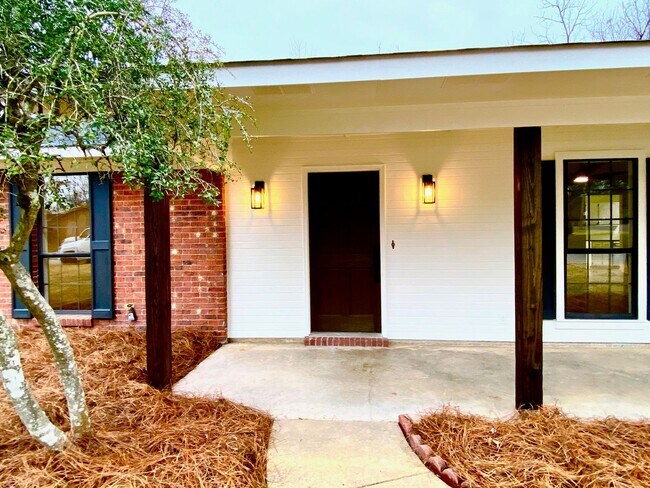 Photo - 2102 Fillmore Dr