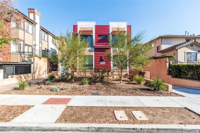 Photo - 1212 Viola Ave Townhome