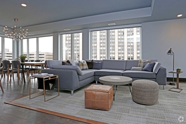 Sky Lounge