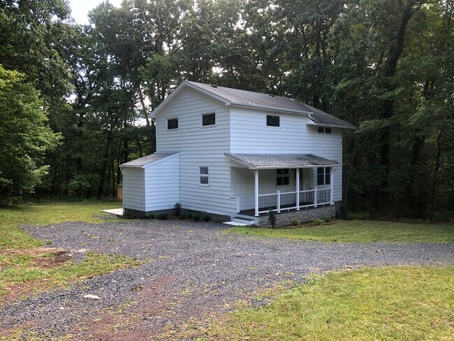 Photo - 264 S Main Rd House
