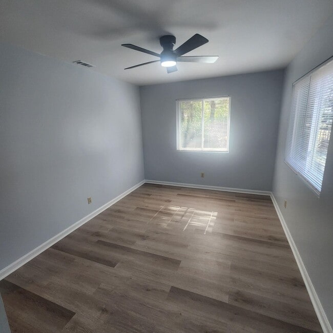 Photo - 108 Lindsay St Unit A