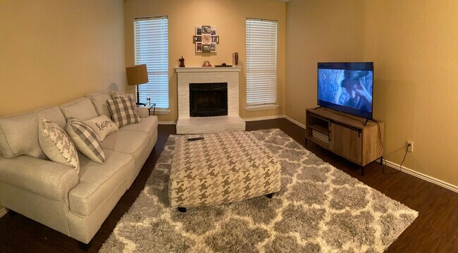 Photo - 7621 McCallum Blvd Unidad 112