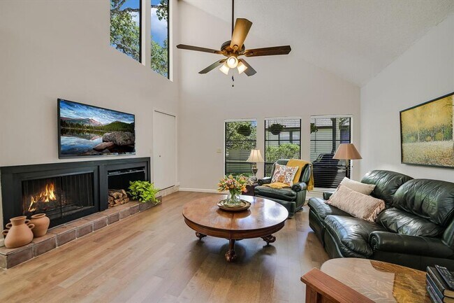 Photo - 15 Casa Verde St