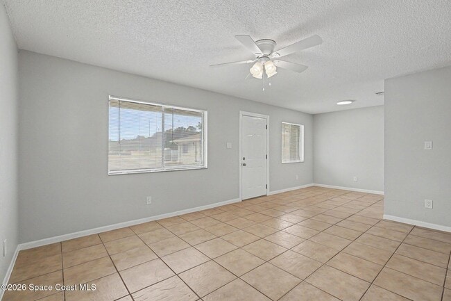 Photo - 1588 South St
