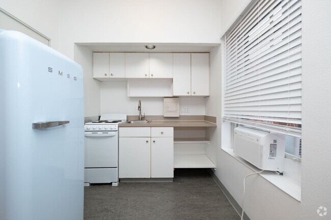 Building Photo - Cool & Chic Downtown Flat with A/C Comfort! Unit 408 Rental