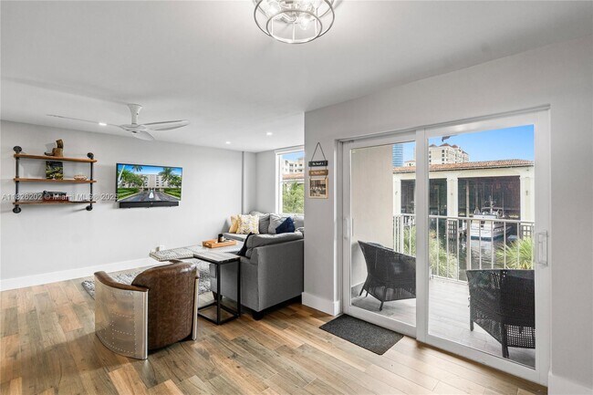 Photo - 1600 SE 15th St Unit 312