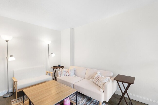 Photo - 201 St Pauls Ave Unit 3W