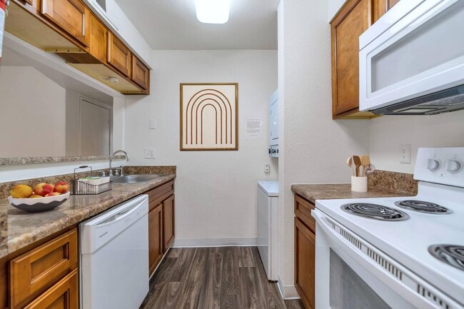 Photo - Sahara/Playa Palms Apartments