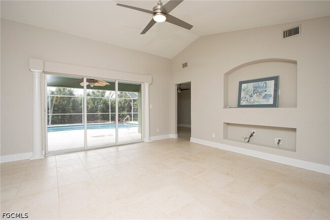 Photo - 1380 Albatross Rd