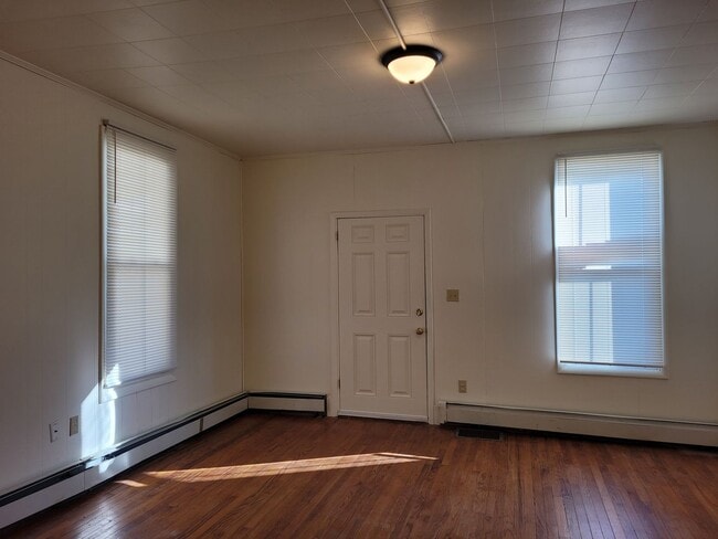 Photo - 123 E Burd St Unit 123 E Burd St