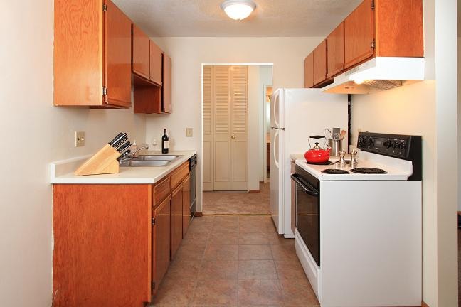 Kitchen -- 1 BR