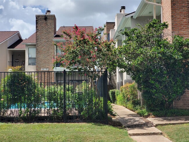 Photo - 1818 Augusta Dr Unit 29