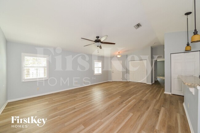 Photo - 92 Stanford Rd