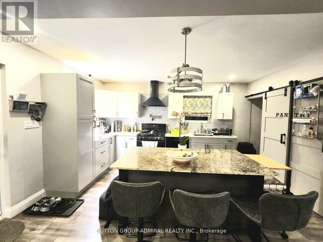 Photo - 602 Dean Ave