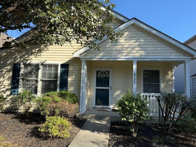 Photo - 8282 Mira St