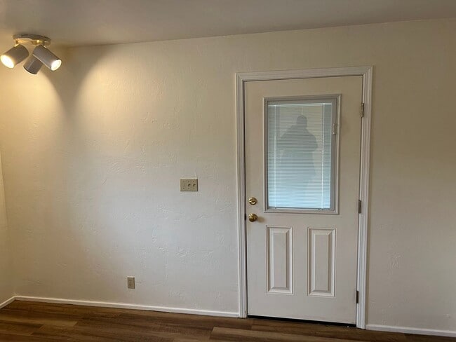 Photo - 2 Bedroom in Colllege Hill/Friendly Area