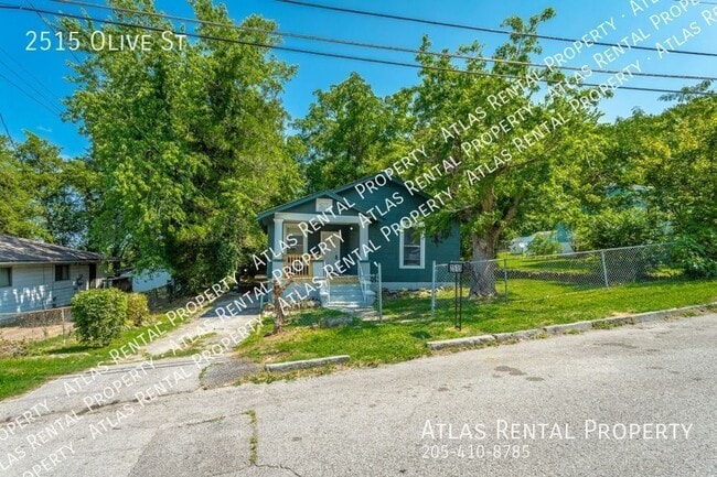 Photo - 2515 Olive St