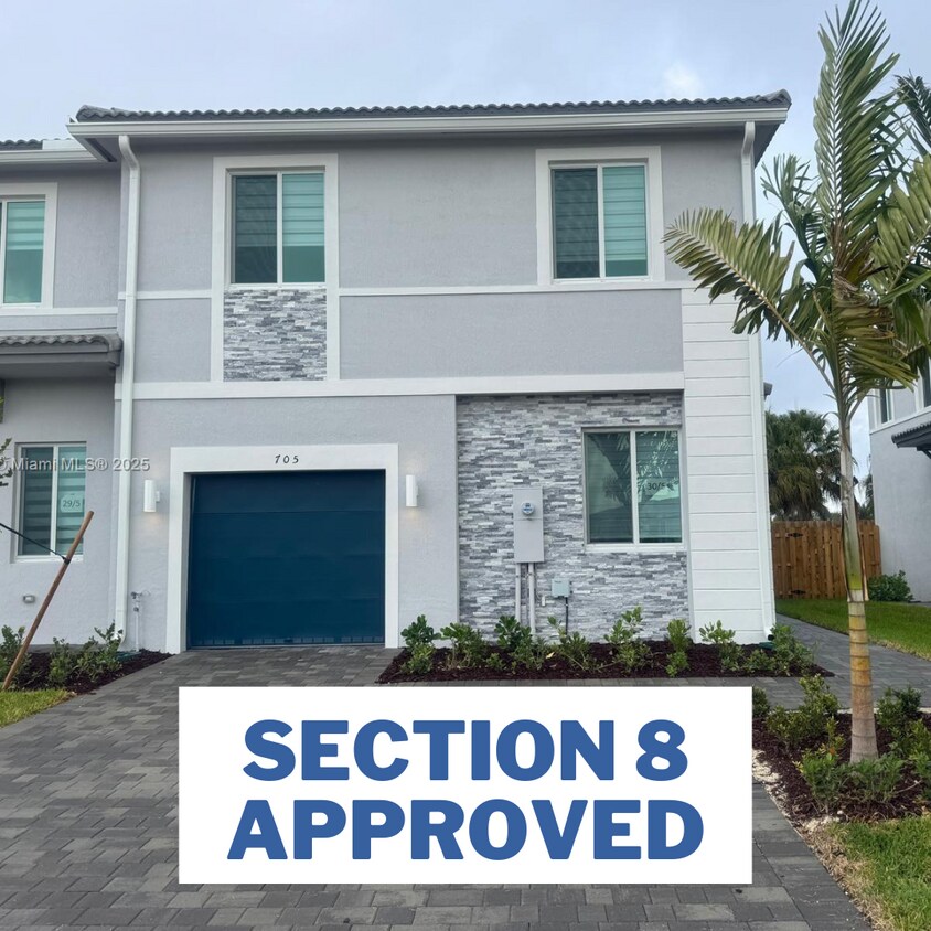 Photo - 705 SE 13th Street Cir (Homestead, FL)