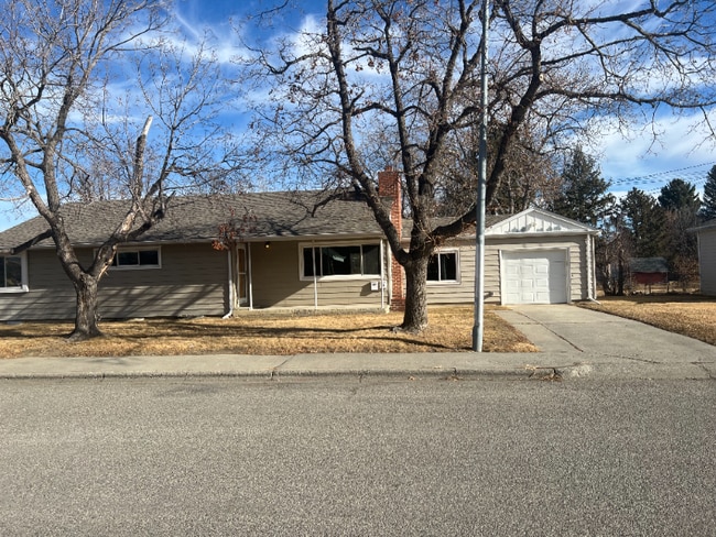 Building Photo - 1235 10th St W