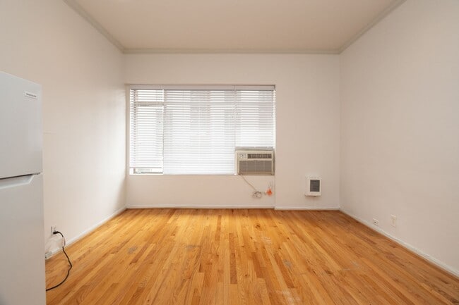 Photo - Beverly Alder Apartments