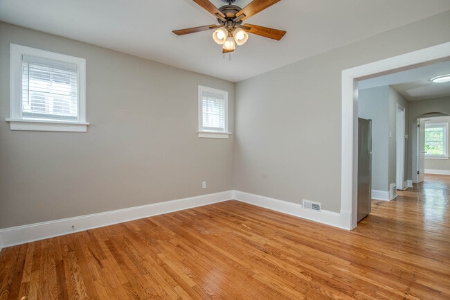Photo - 5644 Chippewa St Unit 5644