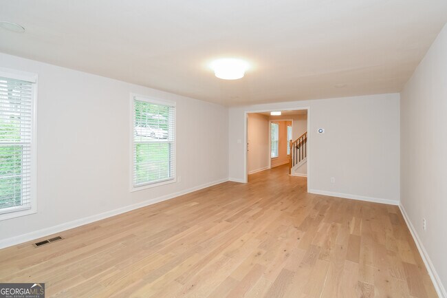 Photo - 234 Pinehurst Ln