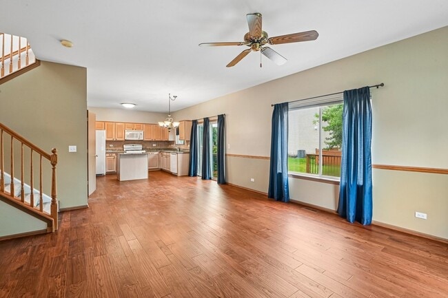 Photo - 971 Lakestone Ln